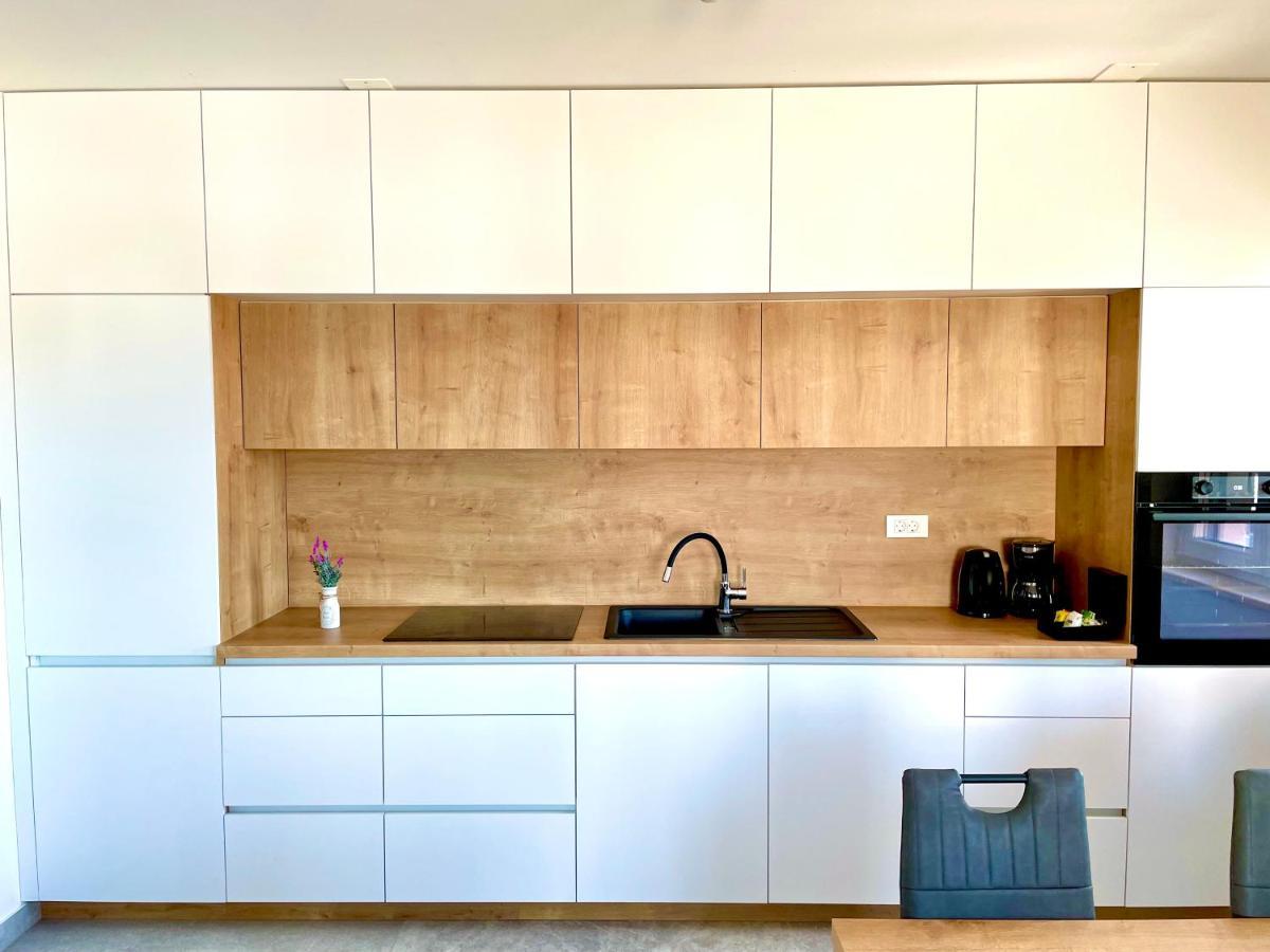 Sea Bay View Apartment - Appartement Avec Piscine Et Magnifique Vue Sur Mer スベティ・フィリップ・イ・ヤコブ エクステリア 写真